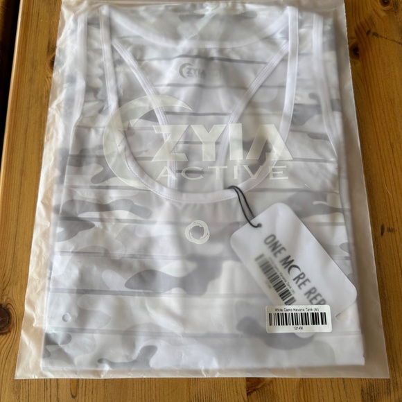 Zyia White Camo Havana Tank Size M New with Tags - Picture 4 of 4